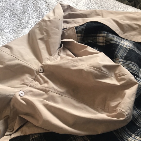 Long trench coat 🧥, insulated with hoodie. All can detach. - Picture 7 of 12